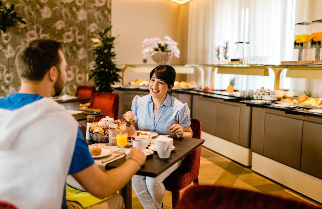 Hotel Neues Tor 巴特温普芬 外观 照片